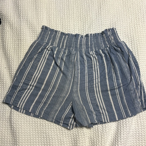 Time and tru flowy shorts - Picture 2 of 3